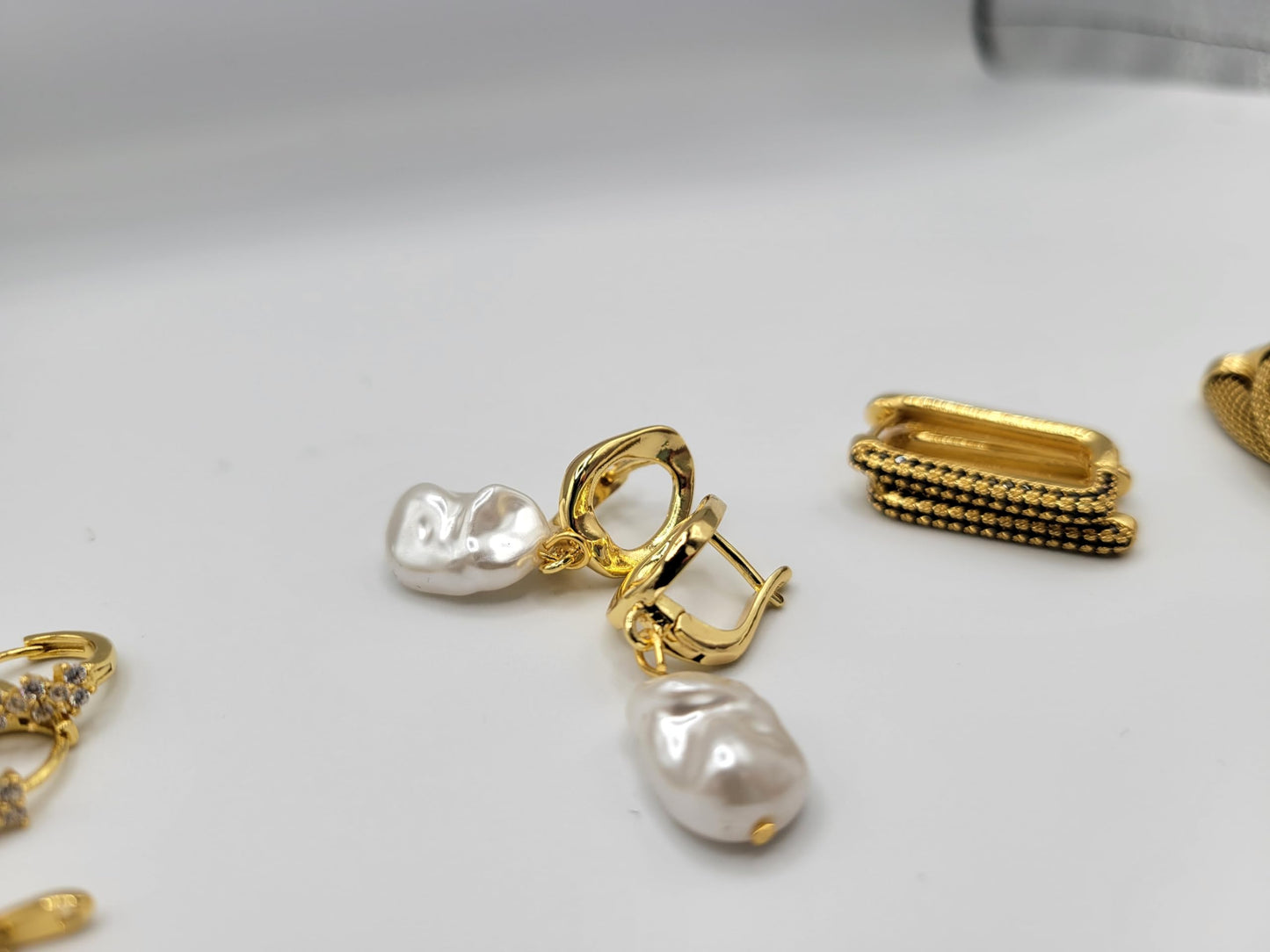 "Zara" Dangle Drop Elegant Pearl Earrings for Women