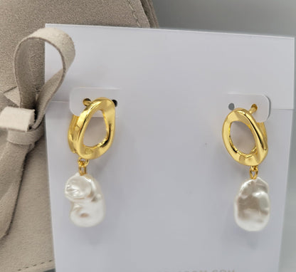 "Zara" Dangle Drop Elegant Pearl Earrings for Women